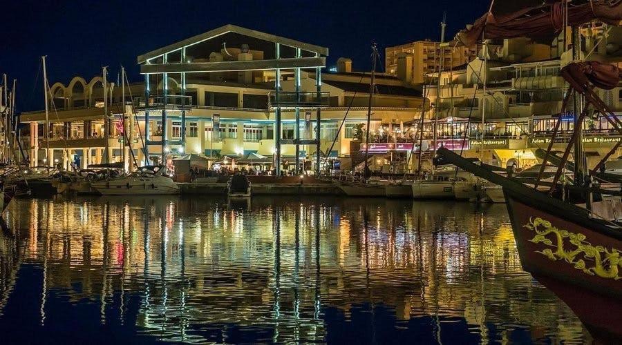New Waterfront Gem W Rooftop Pool-puerto Marina Apartment *